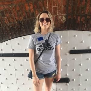 Meet your Posher, Megan